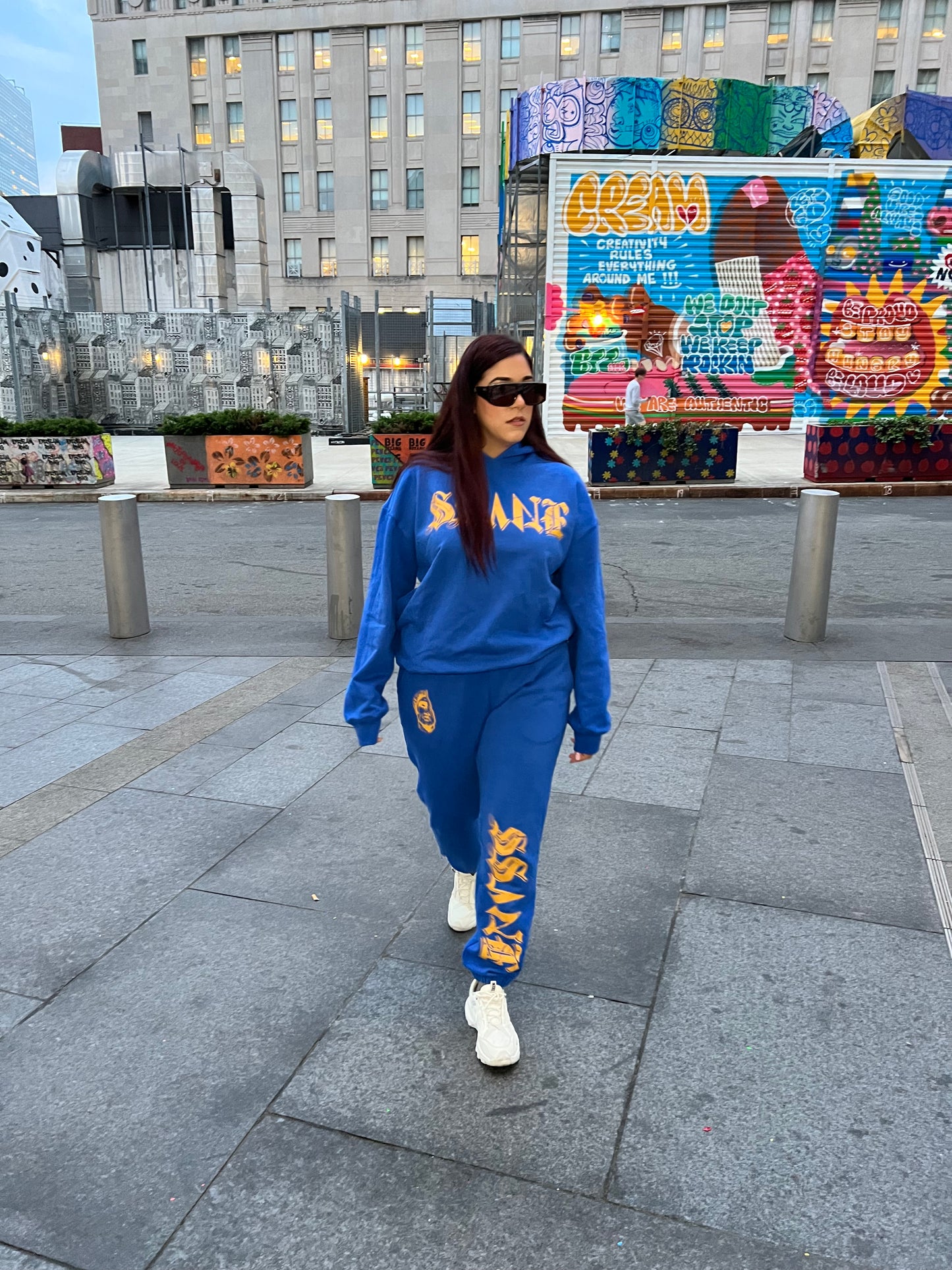 SSANE EN AZURE SWEATS